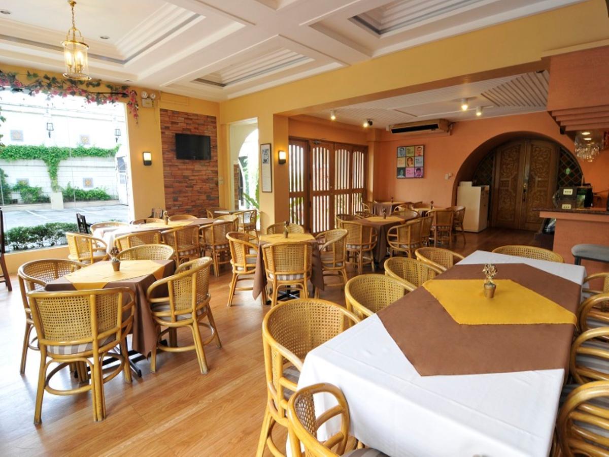 Cabanatuan City La Parilla Hotel מראה חיצוני תמונה